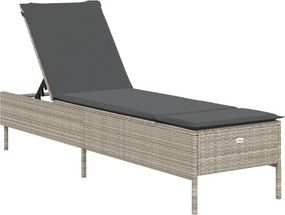 vidaXL világosszürke polyrattan napozóágy párnával