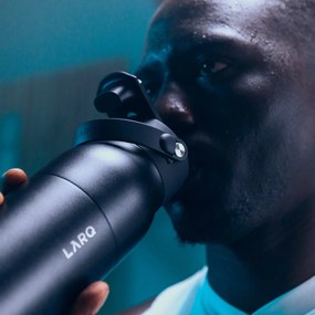 PureVis 2 Obszidián fekete antibakteriális flakon 680ml - LARQ