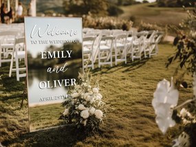 Személyre szabott tükör matrica S50 – Welcome to the wedding of...