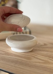 BAKJA fehér porcelán fedeles tál