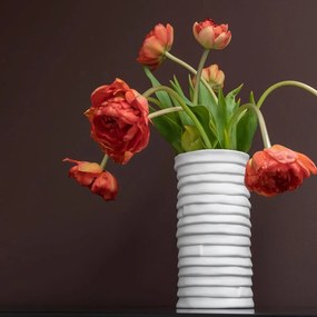 Fehér kézzel készített porcelán váza Ribbon – Mette Ditmer Denmark