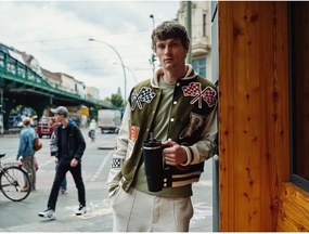 Fekete rozsdamentes acél termosz szívószállal 890 ml Quencher H2.O FlowState™ Tumbler Black 2.0 – Stanley