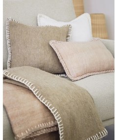 Gyapjúkeverék párnahuzat 45x45 cm Augustina – Kave Home