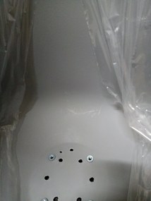 AKCIÓ Világosszürke BALI MARK szék bükk lábakkal, II. osztály