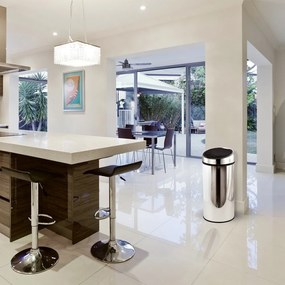 Fényes ezüstszínű acél érintésre nyíló szemetes 30 l – MSV