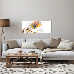 Tányérok gyümölcsökkel az asztalon képe (120x50 cm)