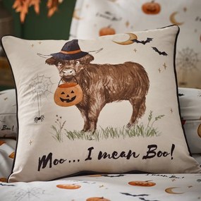 Díszpárna Halloween mintával 45x45 cm Halloween Highland Cow – Catherine Lansfield