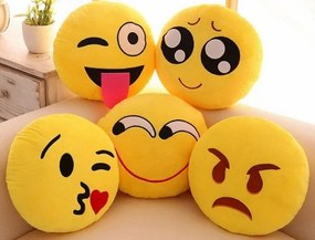 Plüss párna csók emoji 30 cm