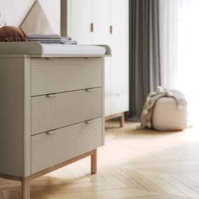 Bézs alacsony gyerek komód 100x52 cm Miloo – Pinio