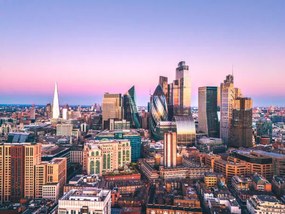 Fotográfia Aerial view of finance district in London, CHUNYIP WONG