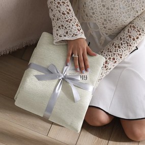 Krémszínű zsenília ágytakaró 220x240 cm Talo – Filumi