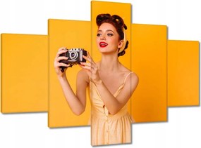 Vászonkép 100x70 Szűz retro fényképezőgéppel