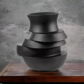 Váza 38x33x36 cm gyanta/matt fekete