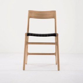 Fawn tömör tölgyfa étkezőszék fekete ülőrésszel - Gazzda