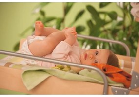 Natúr színű fali pelenkázó bükkfa dekorral Dschungelbaby – Roba