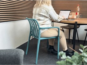 Műanyag szék TREGO karfákkal, antracit színű