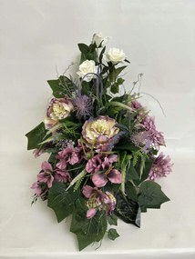 Kompozíció Virágok a sírhoz temető csokor virágtartó művirágok