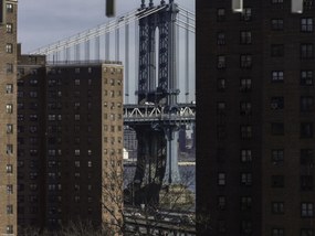 Poszter 40x30cm Manhattan híd New York épületeken át, Assaf F