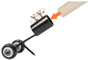 Gyomláló kerekekkel és kampóval