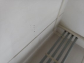 AKCIÓ Arany falra szerelhető kerek tükör LEOBERT - különböző méretek II. osztály Tükör átmérője: 60 cm