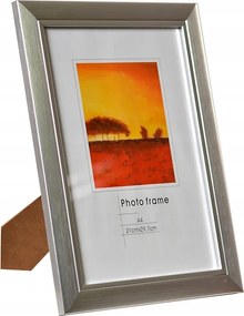 Kész képkeret, állítható vagy akasztható, 30 mm-es, 20x30-as fotóhoz, ezüst