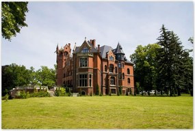 Poszterek 120x80 Bajusz-palota