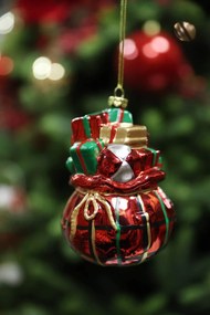 Piros kockás karácsonyfadísz ajándékok 11cm