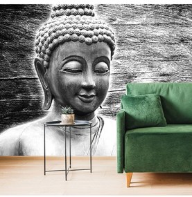 Fotótapéta fekete fehér Buddha szobor fa háttéren - 450x300 -