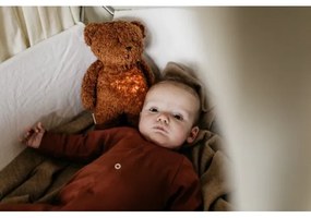 Moonie - Snuggle buddy dallammal és világítással medvebocs 2.0 organic caramel