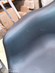 AKCIÓ Fekete étkezőszék LIZBONA II. osztály