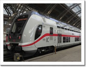 Poszterek keretben 40x30 Vonat az állomáson