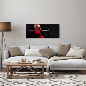 Egy zongorán játszó nő képe (120x50 cm)