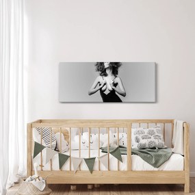 Fekete ruhás nő képe (120x50 cm)