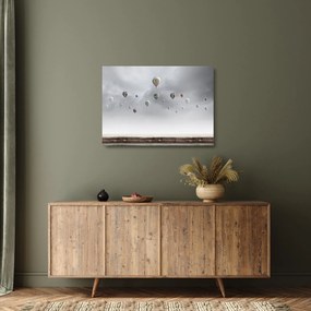 Kép - léggömbök egy téglafal felett (üvegen) (70x50 cm)