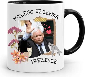 Bögre Fekete Vicces Pis Jaroslaw Kaczynski nyomott mintával