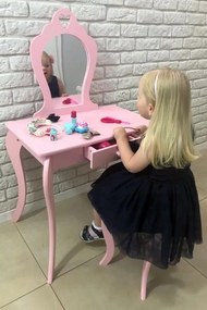 Rózsaszín gyermek fésülködőasztal székkel