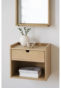 Natúr színű tölgyfa függő-polcokkal éjjeliszekrény Hillmond – Rowico