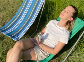 Összecsukható tengerparti napozóágy SAND, kék-fehér