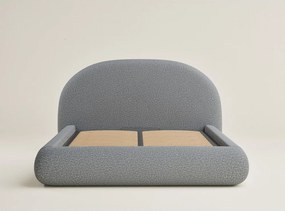 Szürke kárpitozott ágyneműtartós franciaágy ágyráccsal 140x200 cm Maumere – Maison de Rêve