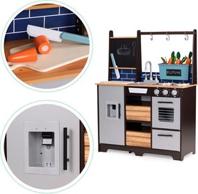 Fából készült konyha gyerekeknek veteményeskerttel és kiegészítőkkel
