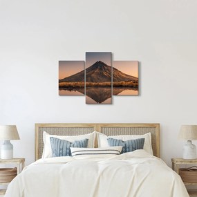 A Mount Taranaki visszaverődése, Új-Zéland (90x60 cm)
