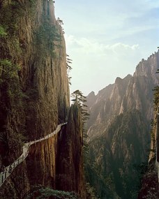 Művészeti fotózás Pathway winding through Chinese mountian landscape, DKP, (30 x 40 cm)