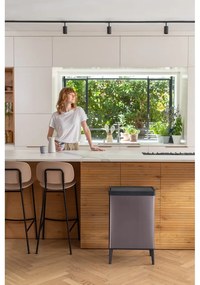 Rózsaszín újrahasznosított műanyag érintésre nyíló szemetes 54 l Verto High – Curver