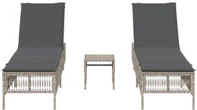 2 db világosszürke polyrattan napozóágy asztallal