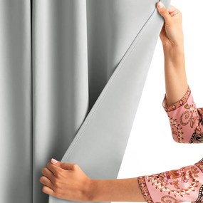 Világosszürke sötétítő termo függöny 140x270 cm Pleat – Restilo