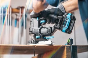 Högert HT2E233-0JS dekopír fűrész, 18V, dobozban