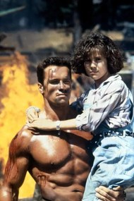 Művészeti fotózás Arnold Schwarzenegger And Alyssa Milano, Commando 1985 Directed By Mark L. Lester, (26.7 x 40 cm)