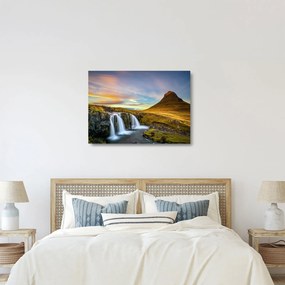 Kép a hegyekről és vízesésekről Izlandon (üvegen) (70x50 cm)