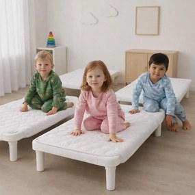 Puha flanel bélelt óvodai lepedő műanyag fektetőre – vízálló változatban is