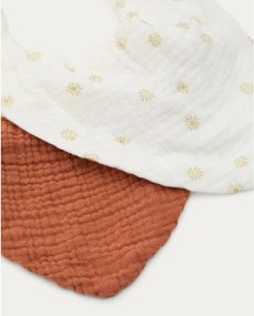 Krémszínű-terrakotta színű pamut nyálfogó készlet 2 db-os Olna – Kave Home